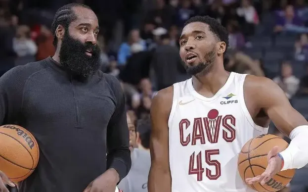 骑士输了就骂哈登一些所谓的灯蜜别出来恶心人了，就这个19➕10，我觉得打的没