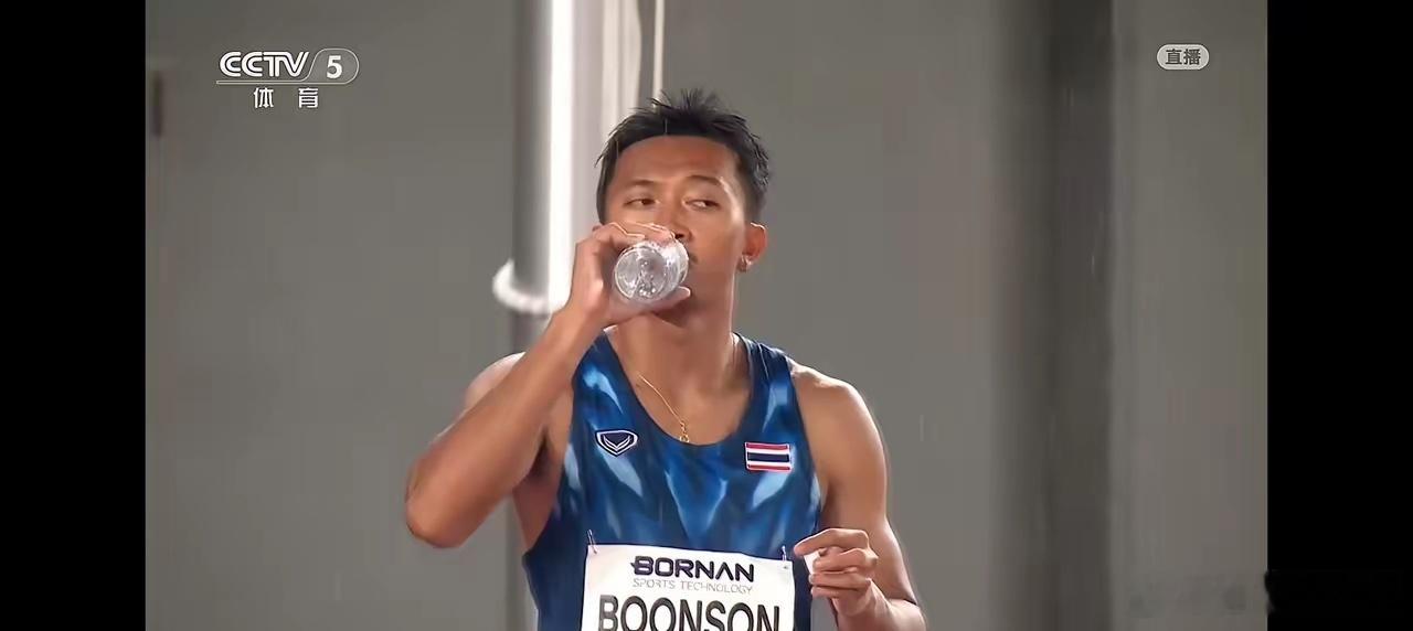 名古屋亚运会MVP，我的一点看法。​男运动员我可能更偏向于汶颂。不是张展硕不优秀，只是汶颂的100米