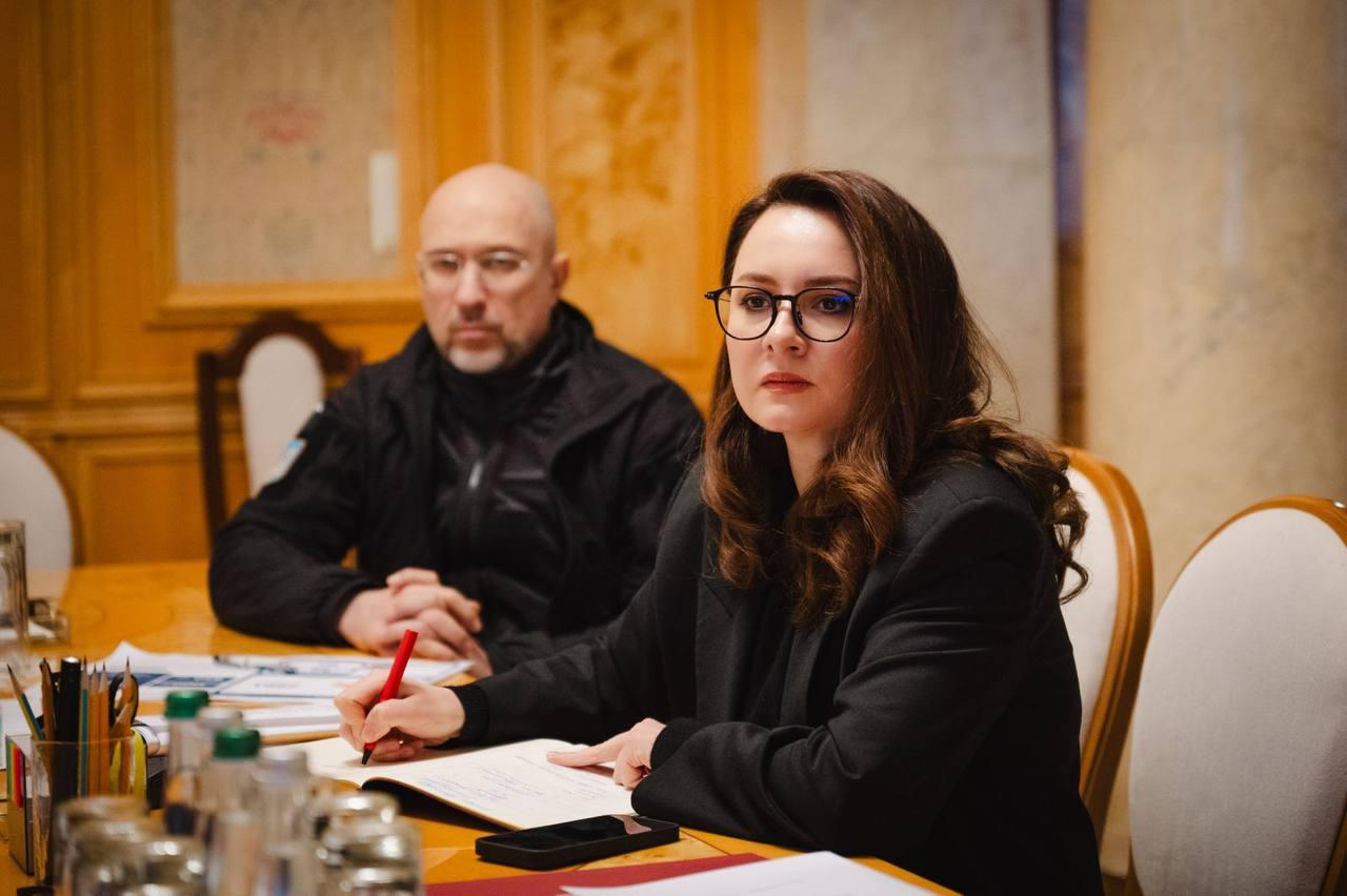 乌克兰见招拆招，基辅的电力和供暖恢复工作现在动静更大了。1月22日，乌克兰总理