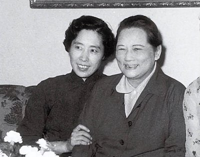 1936年，毛主席遇到一大难题。红军在陕北，弹尽粮绝，眼看撑不下去了。毛主席把