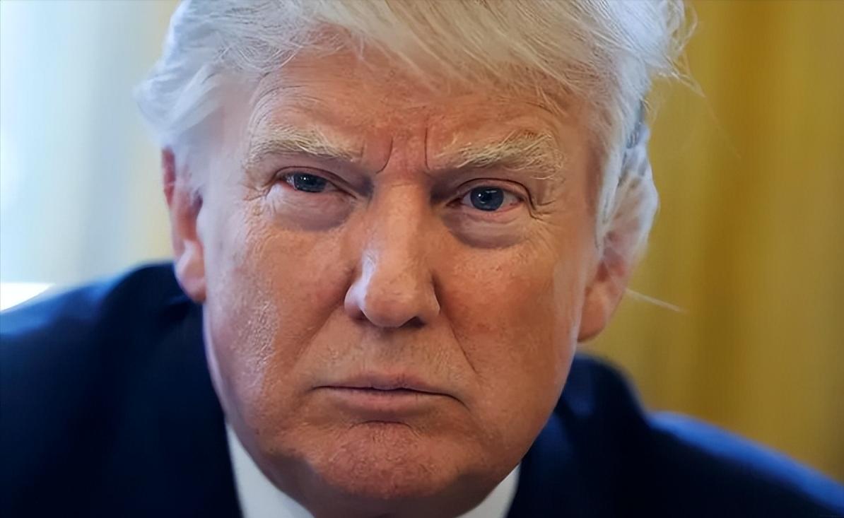 关于特朗普“病重住院”的传言，刚刚有了明确结果。就在今天，白宫直接给出了回应