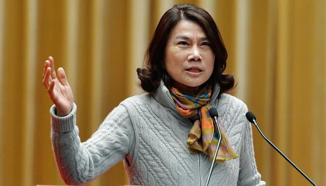 董明珠把合同一摔：“9亿就想买格力？我一年卖138亿，9亿是打发叫花子？ 2