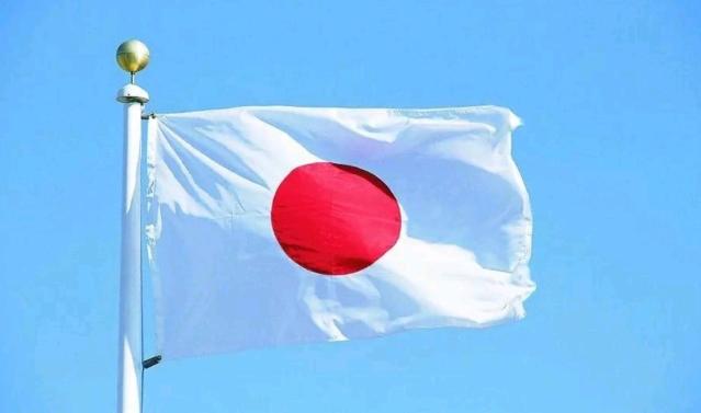日本惊出一身冷汗！日本军舰刚挑衅性的经过台湾海峡，朝鲜直接朝着日本经济海域方向发