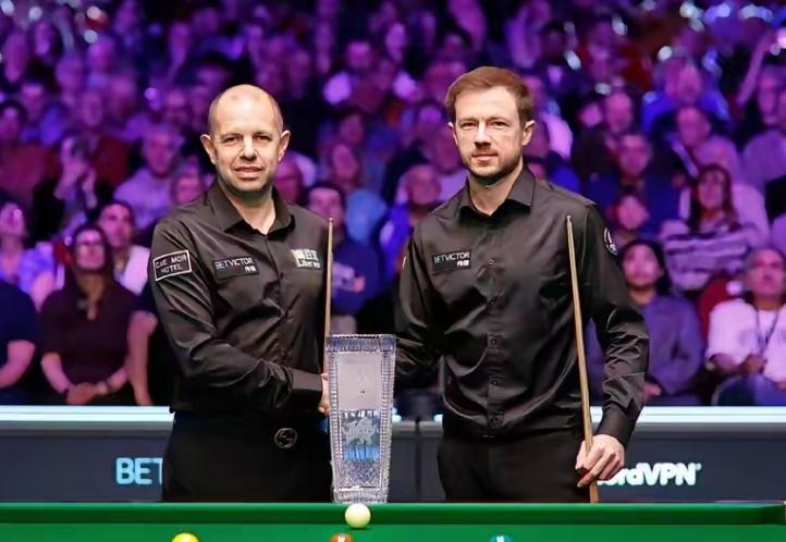 斯诺克威尔士公开赛决赛第一阶段结束：霍金斯7-2利索夫斯基！夺冠近在咫尺​​