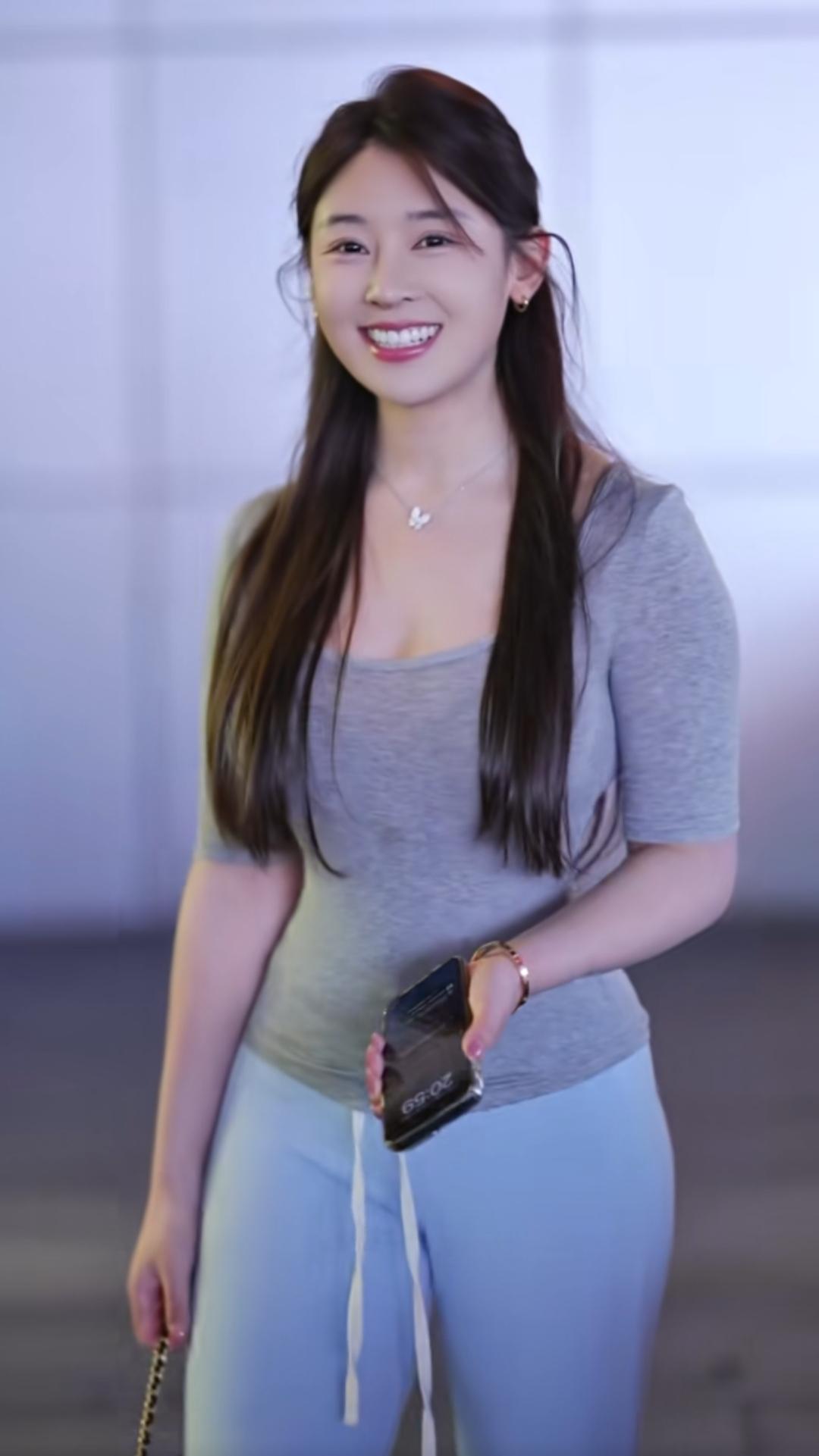 韩艺大美女街拍美女人像群街拍