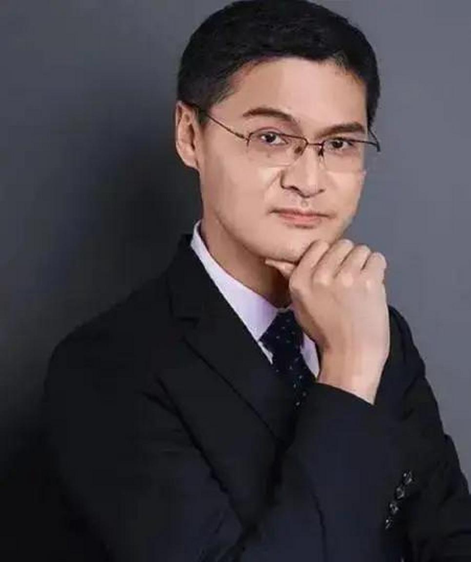 罗翔老师说：“如果你家庭幸福，在外面遇到别人刺激你、挑衅你，甚至谩骂你的时候，不