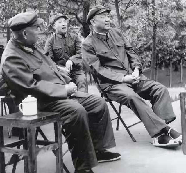 南京军区派人来结账，军长尤太忠怒问许世友：司令，这事是你办的吗尤太忠这话问出