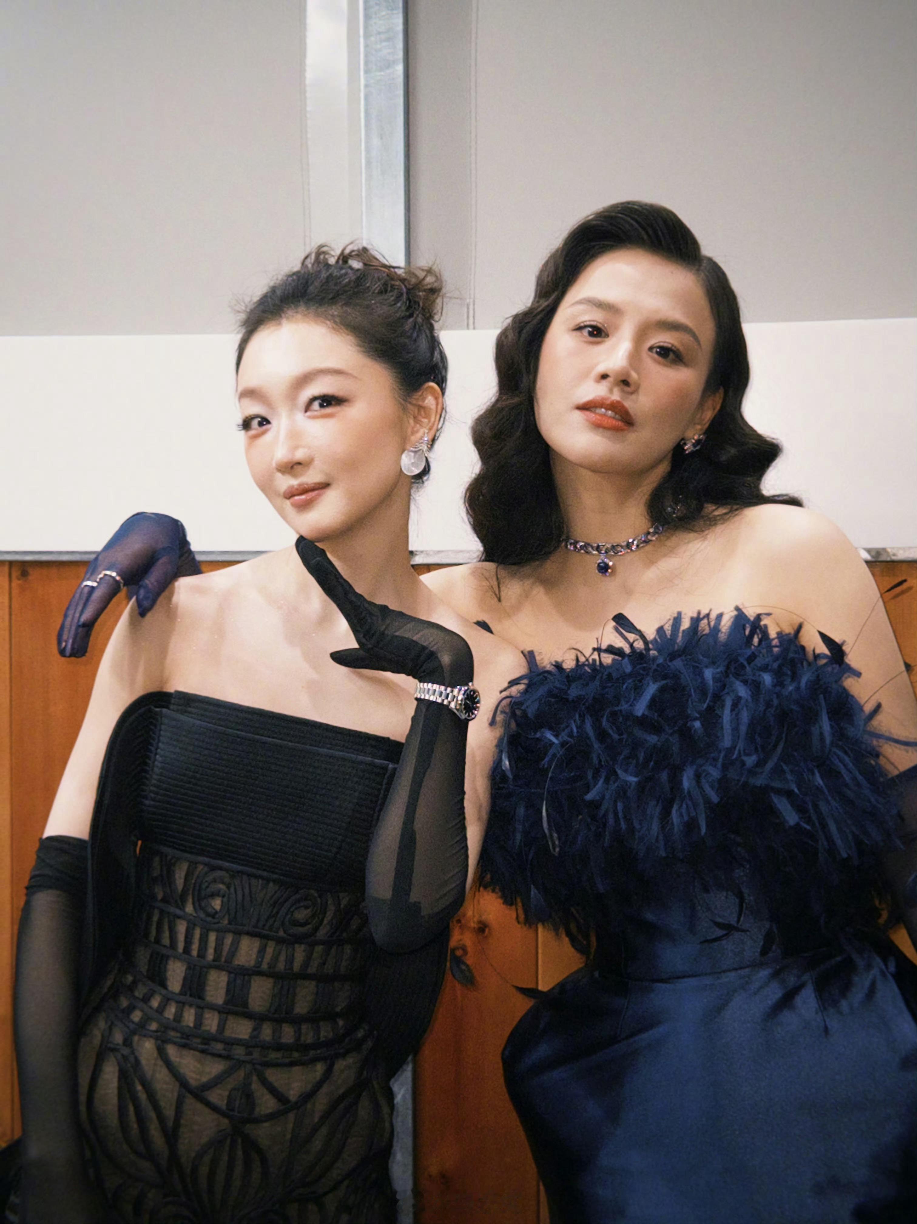 周冬雨马思纯“七月与安生”vogue时尚之力盛会vogue盛典红毯​​​
