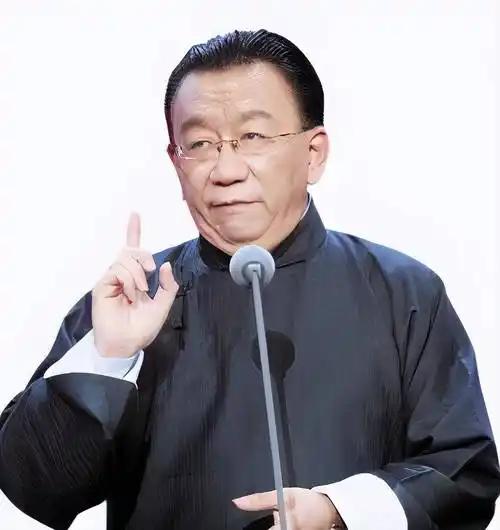 歪嘴老汪说，侯耀华八六年的时候进去过，如果他敢出来反驳，自己就和他一起去调档案。