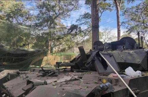 泰国中式VT4坦克炸膛照片首曝光！从照片中可以看出来，这辆受损的VT4坦克除了炮