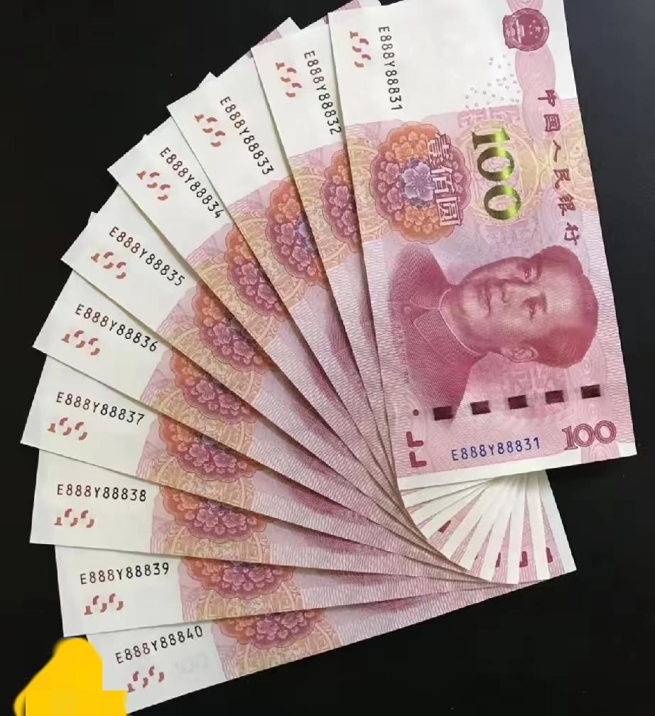 现在借钱都有新套路了！​​昨晚邻居哐哐敲我家门，说：“姐，我微信转你2000块