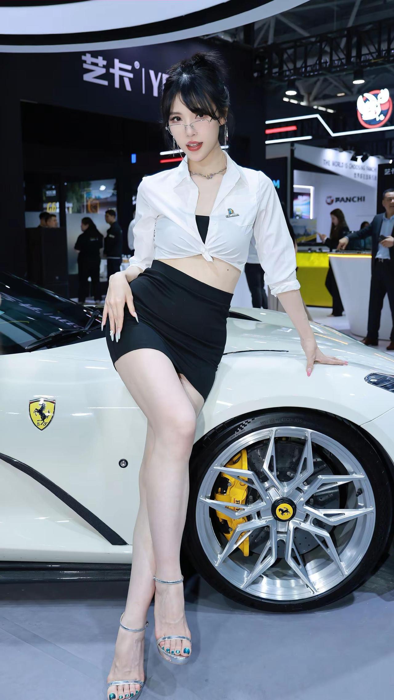 改装车展。交出你和爱车的合照吧深圳改装车展汽车文化法拉利@缪小艺💛