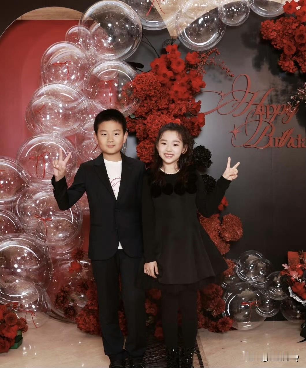 小酒窝有两个青梅竹马，一个是佟大为关悦的儿子，一个是陈思诚佟丽娅的儿子，