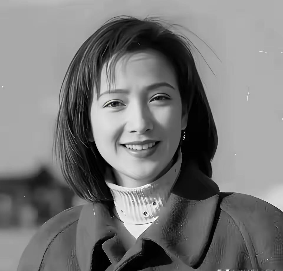 黄绮珊推掉的商演，够在北京买半套房。但她把所有时间掰开揉碎，全铺在了病床前