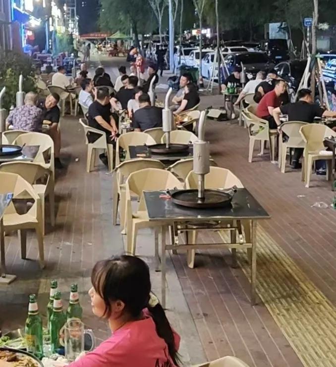 哈尔滨这座城市真的是太好了，物价非常便宜，我这些年基本上是旅居，西双版纳，昆明成