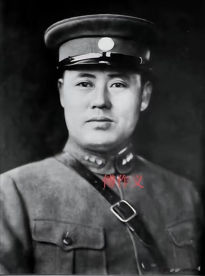 傅作义能够成功举行起义，在于提前搬走了“三座大山”，但凡其中有一个留在北平，都会