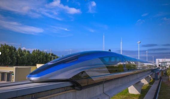 其实很多人没有发现，今天的中国这么强大，其实是很反常的，按常规历史逻辑，一个国家