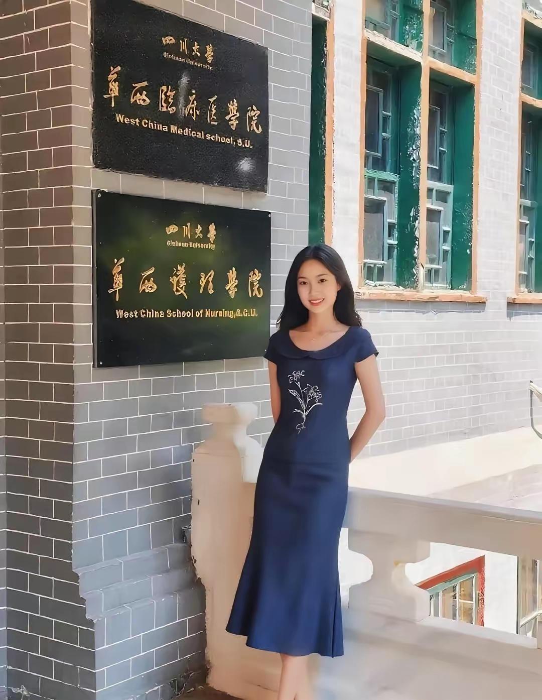 才貌双全，美貌与智慧并存