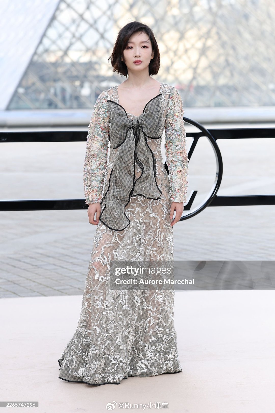 LV大秀时尚圈的丑衣服是不是都在LV，滑下来只有赞达亚的好一些，越发看不懂这些奢