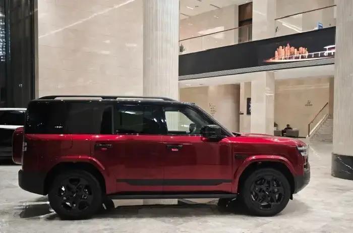 四季度可能确实不适合有什么大动作。比亚迪也按部就班了。其实唐L那几个座位根