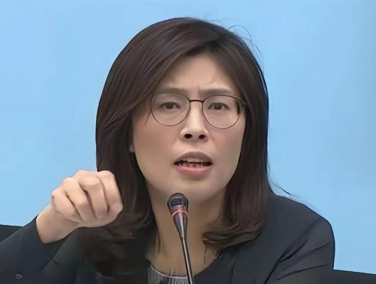 台湾省名嘴唐湘龙喊话郑丽文：“这次去大陆，要摆正自己的位置。台湾是中国的一个省，