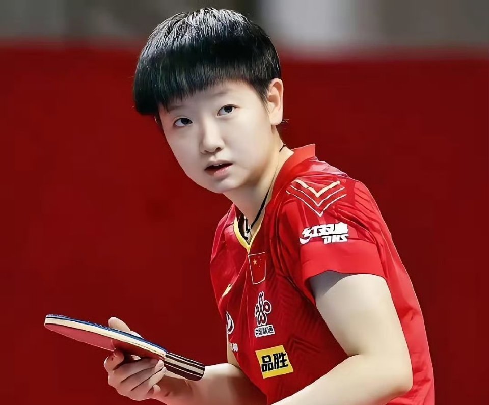 有没有这种感觉，陈梦比孙颖莎真诚。陈梦和孙颖莎都是国乒队的主力，两人的实力其实不