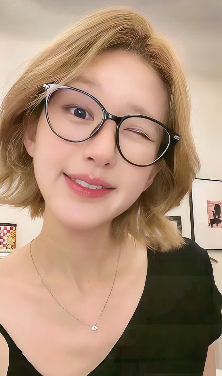 终于把赵露思合同的瓜吃明白了原来合同条款是这样的赵露思和银河