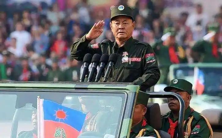 为什么佤邦能从缅甸北部一个偏远地区发展壮大，成为最强民地武？首先军事自强，打出