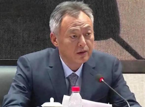 9月15日央视专访引爆舆论！国乒全队直接站上风口浪尖。秦志戬总教练放狠话，