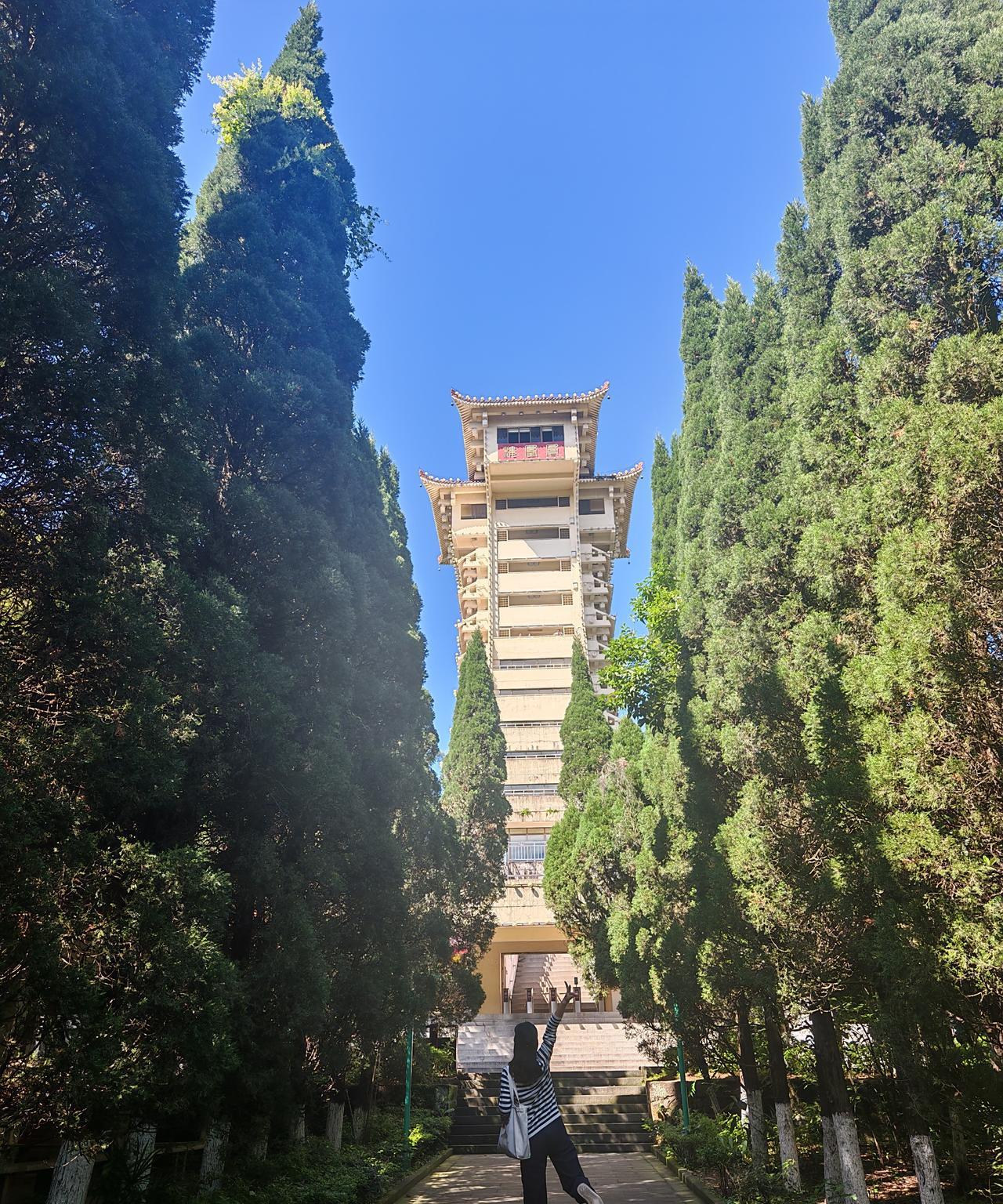 完美退休生活的8个标准：1.钱包鼓，生活费不用愁有稳定的退休金，无论多少（