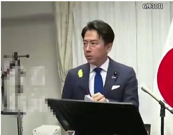日本开始报复了？ 小泉进次郎日前公开表态，称中方对日本两项物资禁运的措施“极