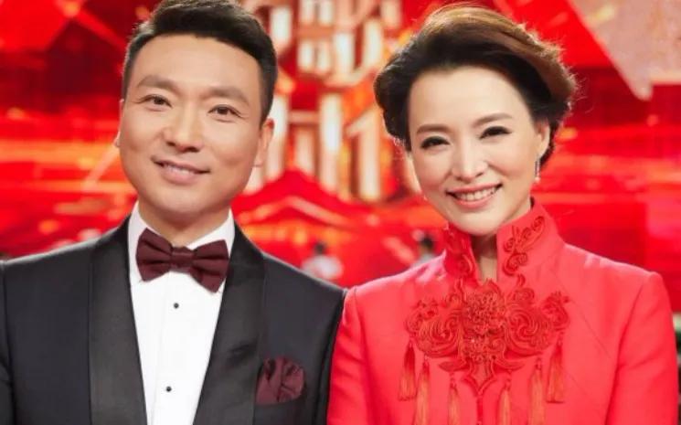 董卿很少主动求人，一次她谨慎地问康辉：“你能帮我一个忙吗？”康辉的回答堪称高情商