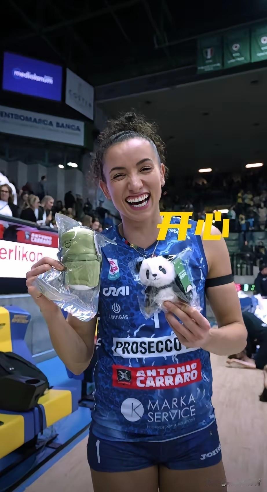 朱婷和加比对庄宇珊的态度。意甲上演了“中国德比”，最终朱婷所在球队科内女排3-0