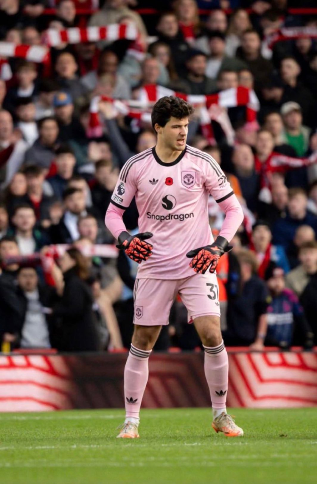 拉门斯出场的5场比赛，曼联目前保持不败，这5场的预期丢球，也减少了1.3个。对此