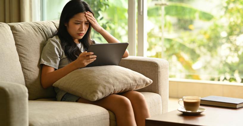 风热型鼻炎的3个早期症状，不只是流涕，早了解早发现很多人觉得风热型鼻炎就