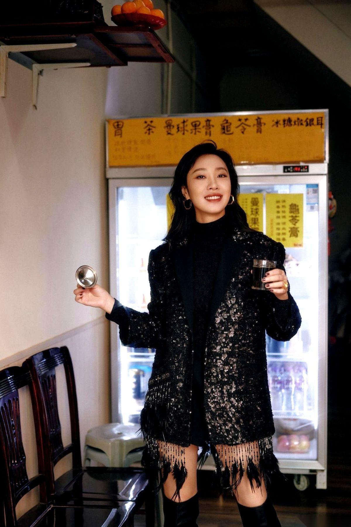 《老舅》大结局那天，全网都在为李小珍的下线意难平。别的演员都在第一时间发文告别