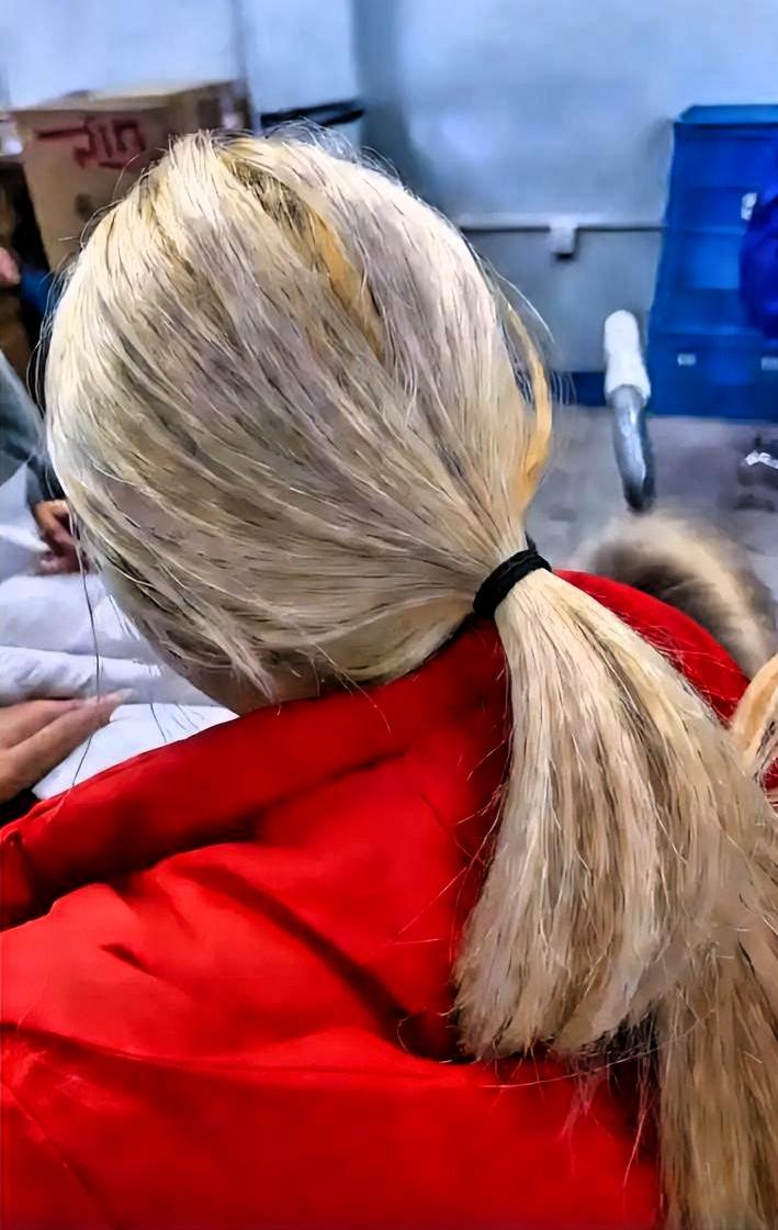 染发别忽视健康风险北京协和医院相关数据显示，一年染发超过6次的人，患上头皮