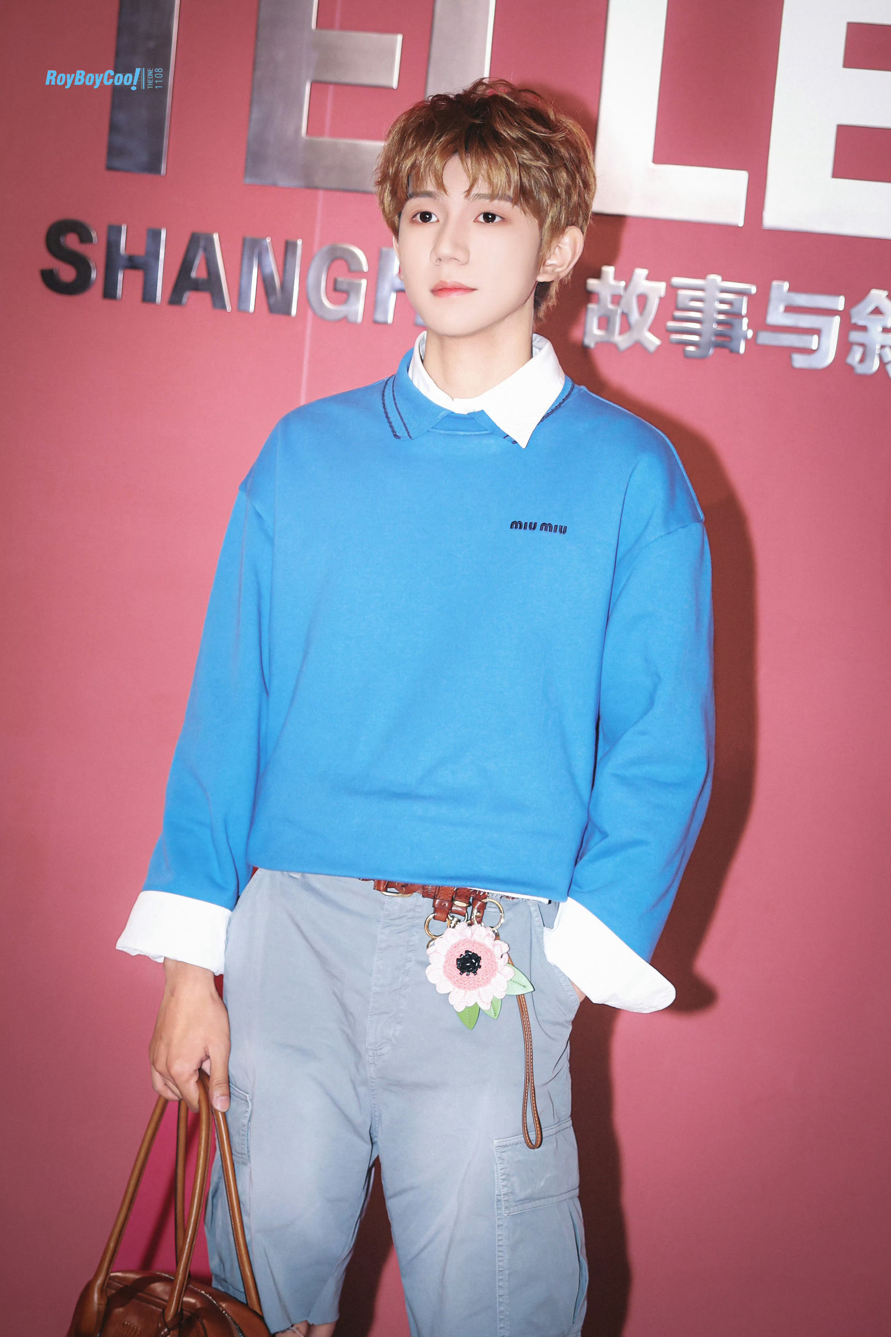 王源MiuMiu活动上班世界上最适合miumiu的男孩萌晕了