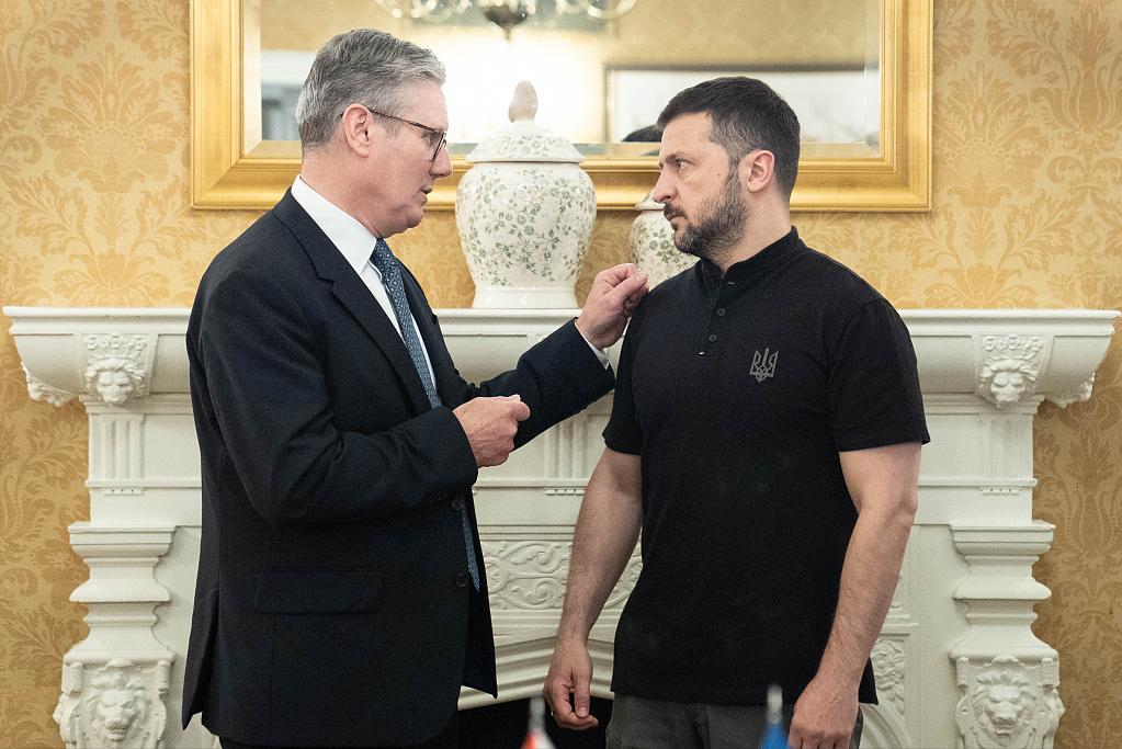 谁是乌克兰最铁的哥们？不是美国，更不是欧盟——他们都得靠边站！答案只有一个