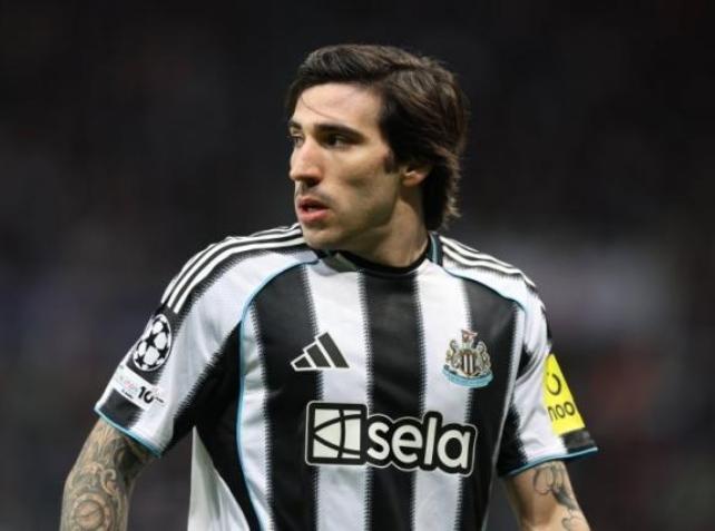 欧洲转会新闻发布会！★意大利英雄！刚刚帮助意大利闯过第一关的托纳利与纽卡有君