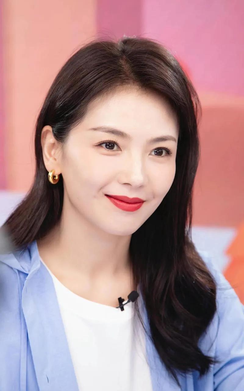 刘涛发文为高考学子送祝福演员刘涛近日在社交平台发文，暖心寄语高考学子：“愿你们