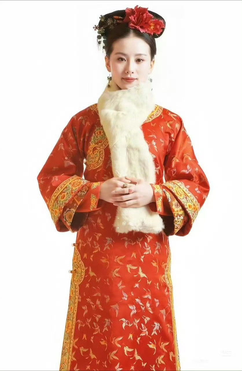 刘诗诗不仅在时尚界，商务领域引领潮流，连影视界造型也是各种标杆，《步步惊心》清宫