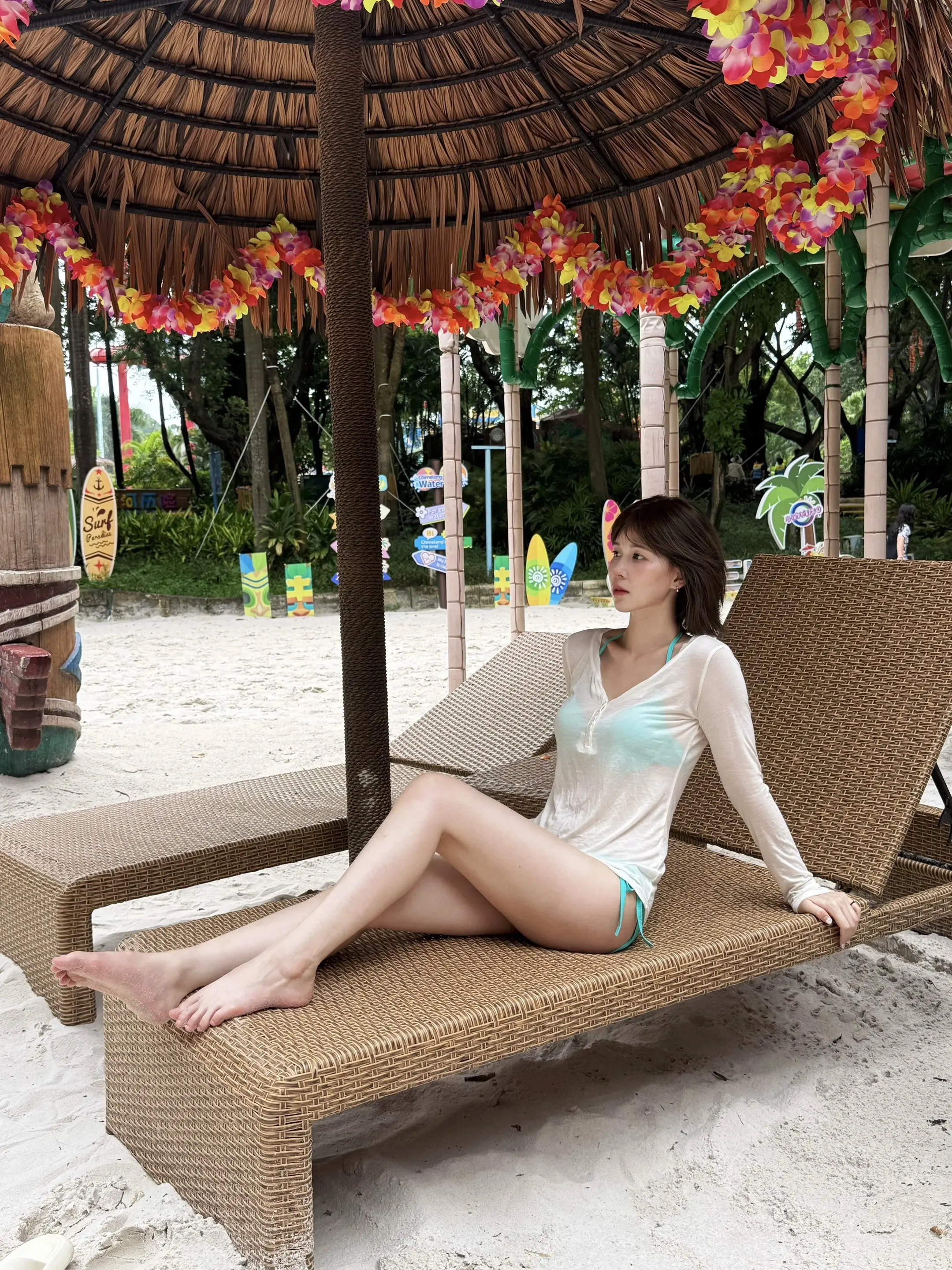 夏天怎么能不玩水 泳池 穿搭