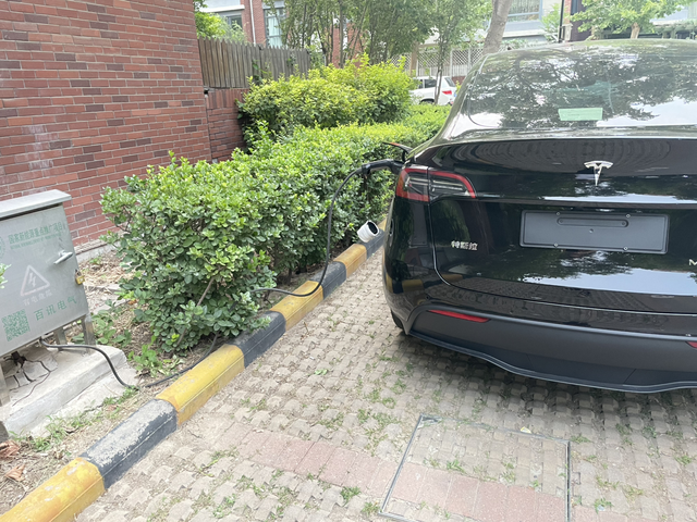 特斯拉modely懒得说了，会开的续航1比1。记住电车如果按照开油车的习惯来开