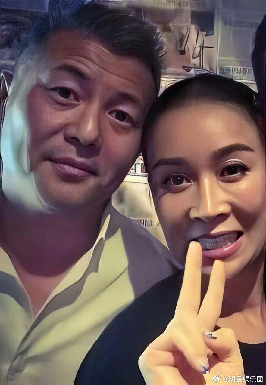 曝那英老公出轨2025年9月初播出的《花儿与少年·同心季》中，那英在“荒岛生存”