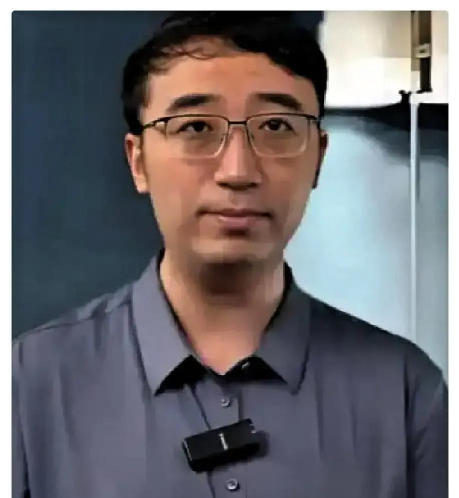 清华北大双料学霸李永乐，在北京找工作的过程中处处碰壁，外企不要他，500强也不要