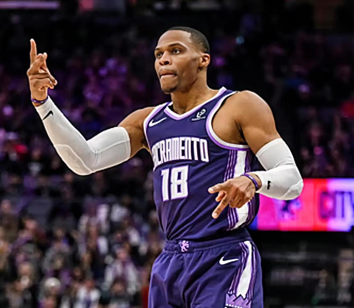 太精彩了！国王113-107掀翻独行侠，这3位球员是赢球功臣！1. 威少，37