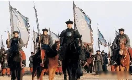 1758年深秋，新疆叶尔羌城外，一座桥突然断了。桥这头，400名清军骑兵刚冲过