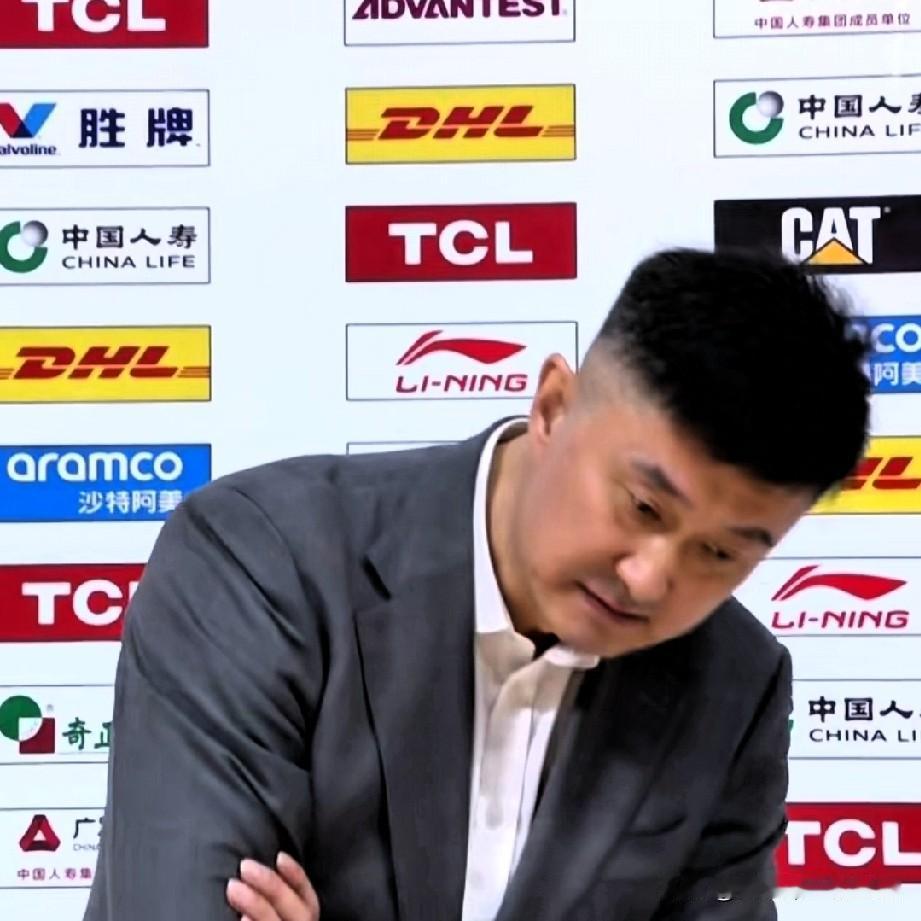 鄙人不才，看广东打第三集团球队深圳这么费劲，根本打不过辽宁，原因很简单，辽宁队阵