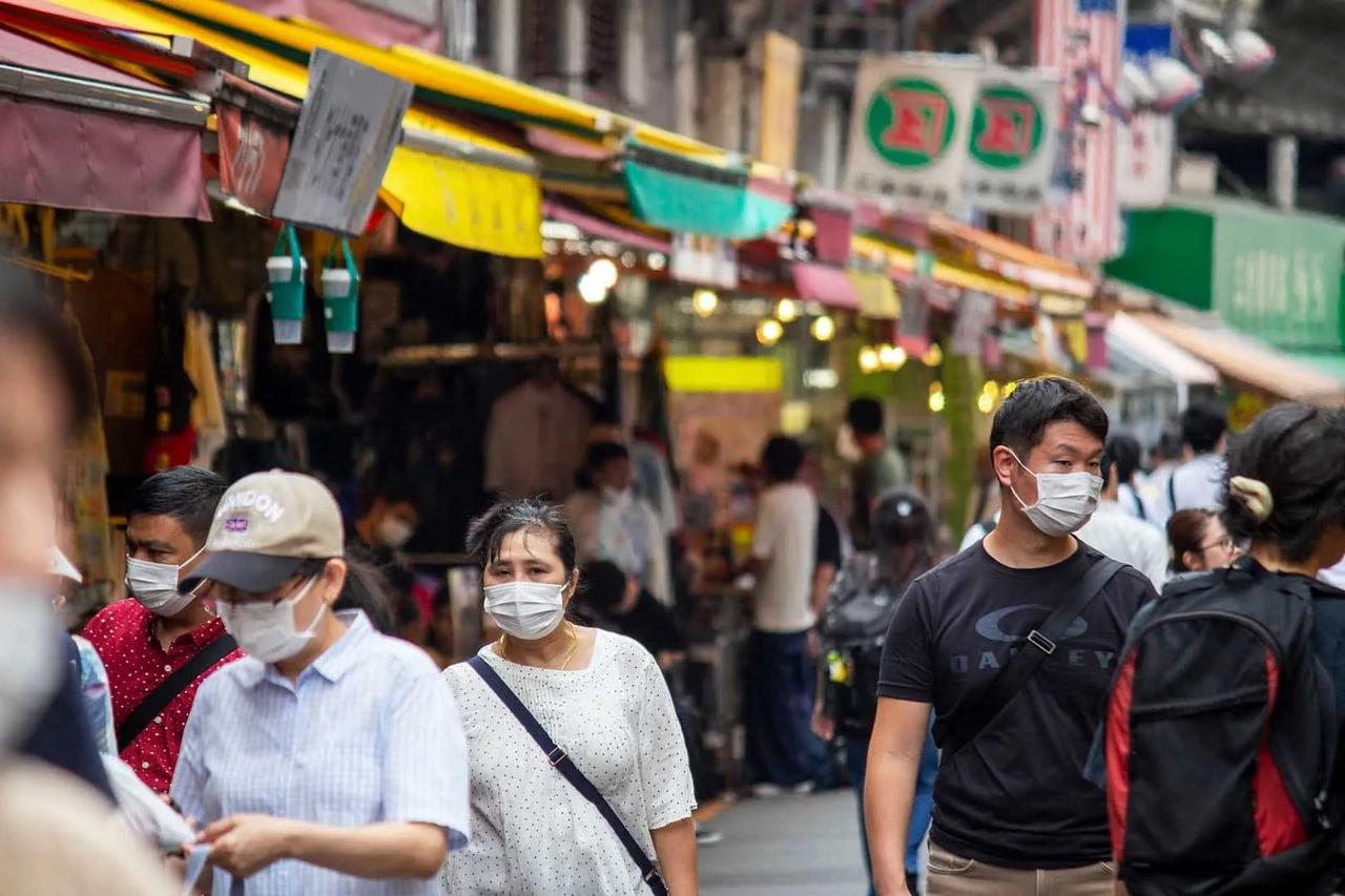 近期流感高发，这些原因和防护要点要记好最近多地流感闹得凶，是病毒变异、人群